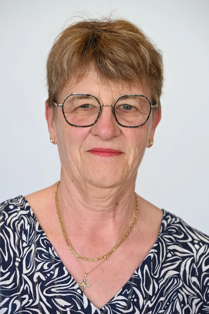 Anne-Marie BOUCQUEMONT